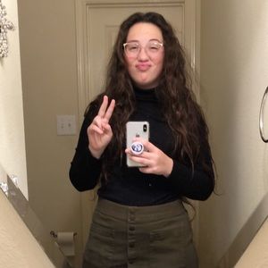 Meet your Posher, Anna